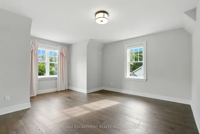 Additional image 32 of 391 Patricia Dr