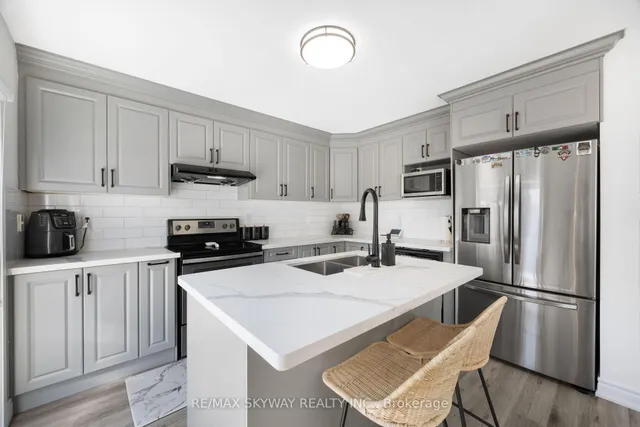 Additional image 20 of 1570 Cartwright Cres