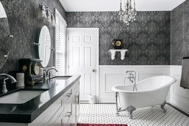 Additional image 36 of 122 East Ave