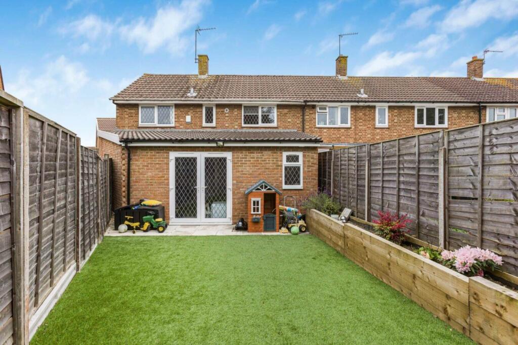 Additional image 16 of Puttocks Drive, Welham Green