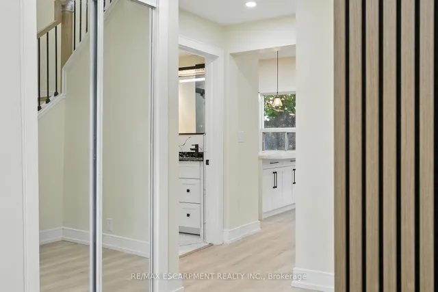 Additional image 9 of 9 ALICE St