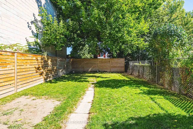 Additional image 33 of 24 Rowanwood St