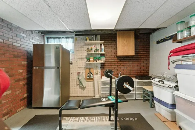 Additional image 38 of 176 Montmorency Dr