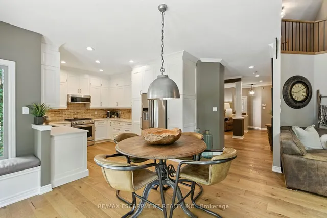 Additional image 11 of 587 Sandcherry Dr