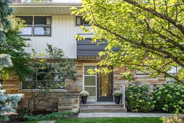 Additional image 3 of 6 Freeland Crt