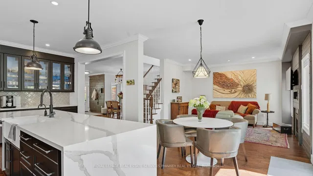 Additional image 10 of 47 Livingstone Dr