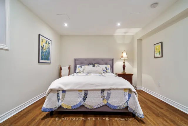 Additional image 41 of 353 Park St