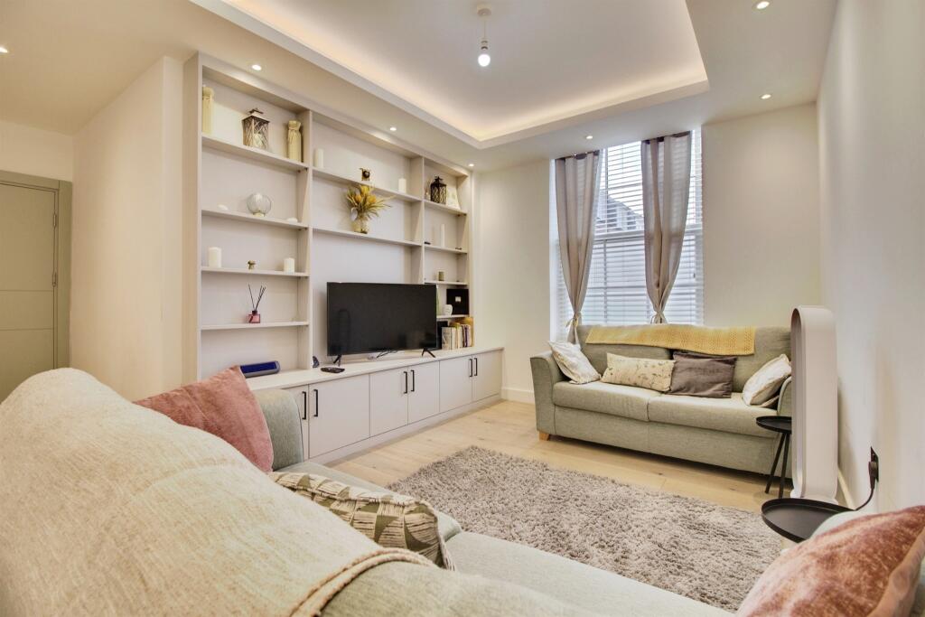 Additional image 15 of Stonehills, Welwyn Garden City