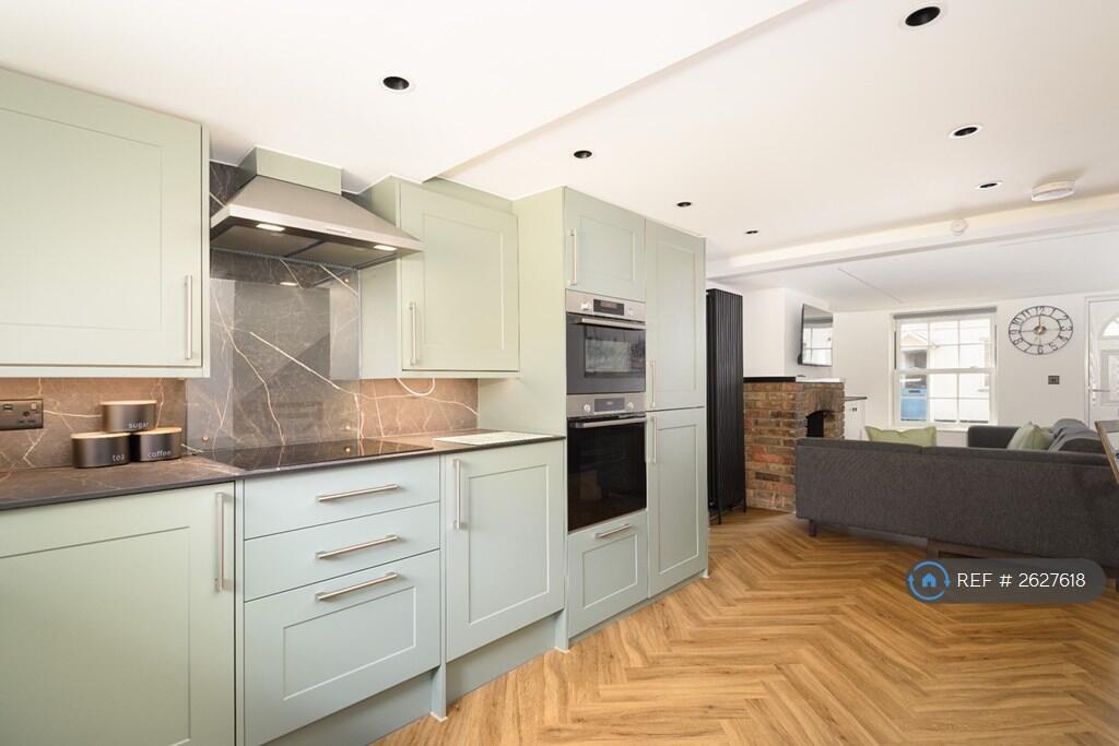 Additional image 5 of High Street, Redbourn, AL3