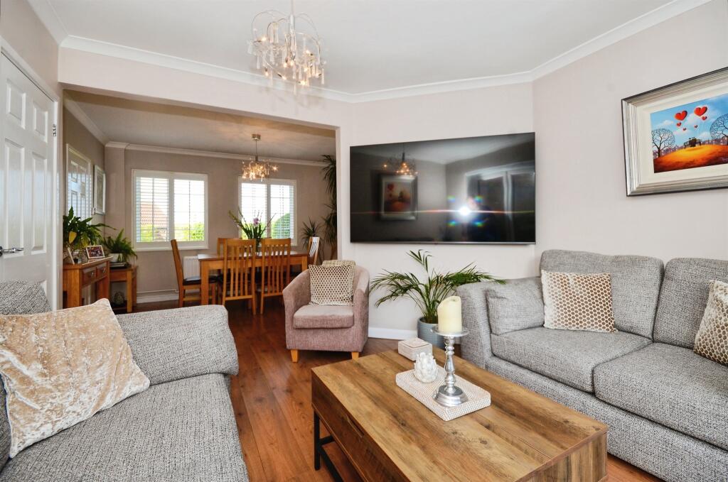 Additional image 17 of Saxon Close, Harpenden