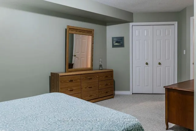 Additional image 14 of 1095 Skyview Dr Unit 2