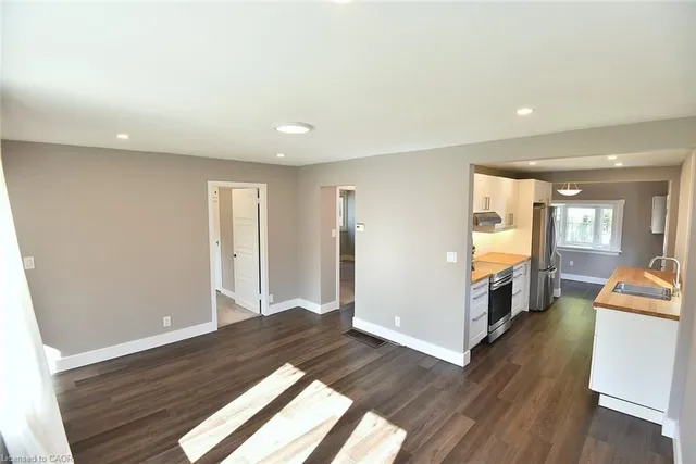 Additional image 7 of 26 Spencer Ave
