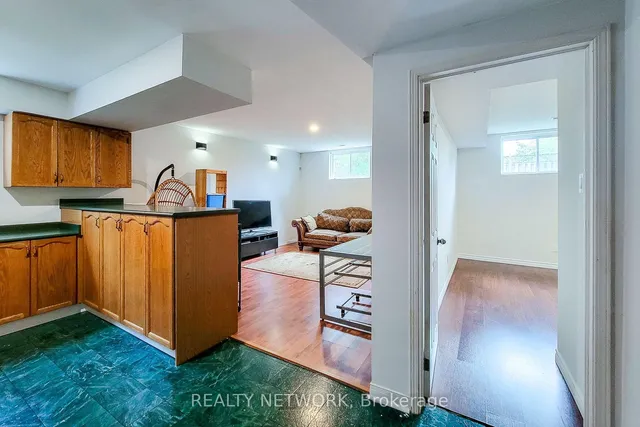 Additional image 19 of 2 Silverton Dr