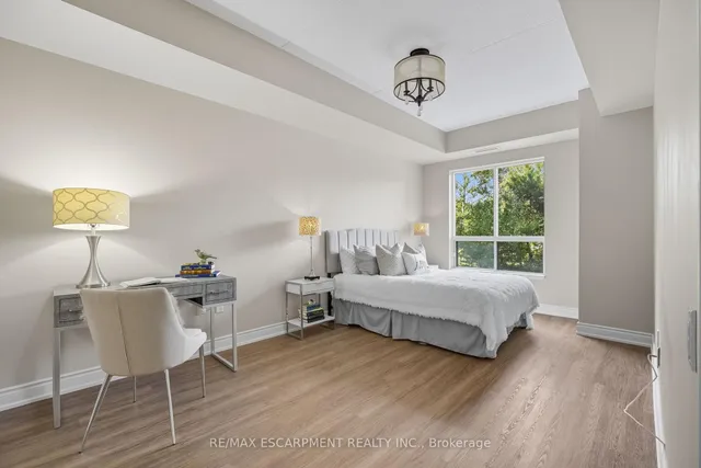 Additional image 11 of 2075 Amherst Heights Dr Unit 215