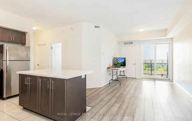 Additional image 10 of 640 Sauve St Unit 313