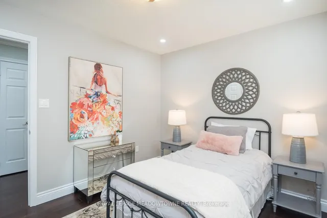 Additional image 21 of 371 Alexander Cres