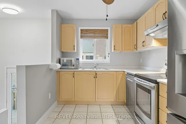 Additional image 17 of 11 Supreme Dr