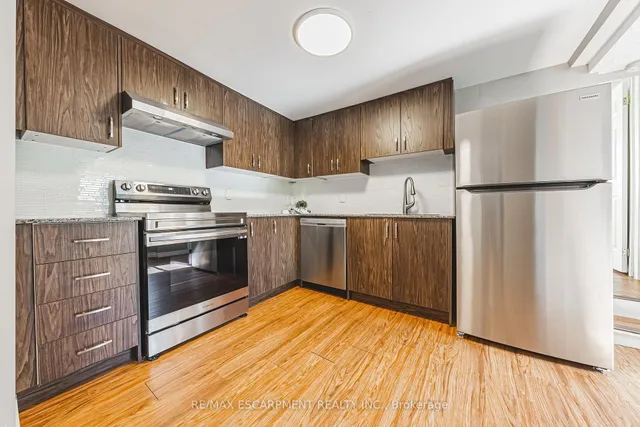 Additional image 13 of 24 Rowanwood St