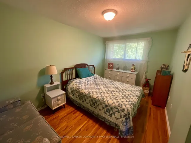 Additional image 8 of 4 Rosanne Cres Unit 4