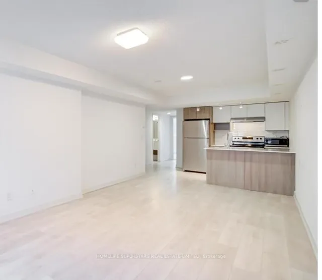 Additional image 3 of 1411 cooke Blvd Unit 412