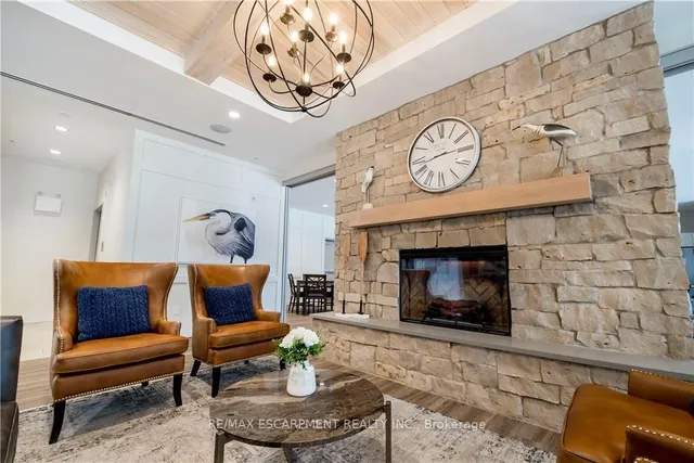 Additional image 34 of 39 SISTER VARGA Terr Unit 105