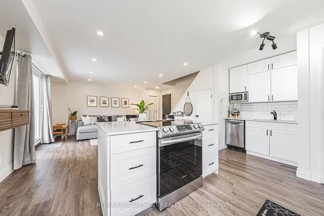 Additional image 14 of 469 Claridge Rd Unit 1