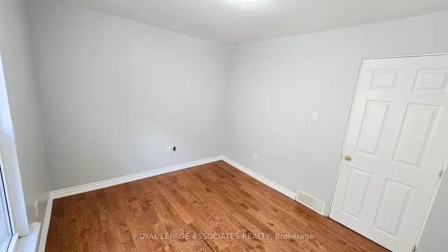 Additional image 22 of 455 Main St