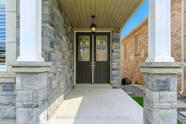 Additional image 2 of 15 Robarts Dr