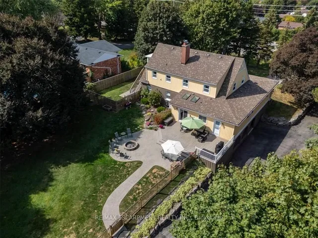 Additional image 46 of 196 Dundas St