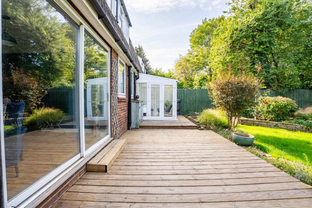 Additional image 19 of Conquerors Hill, Wheathampstead, St. Albans, Hertfordshire, AL4