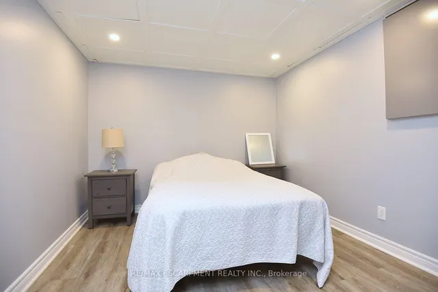 Additional image 32 of 1384 Niels Ave