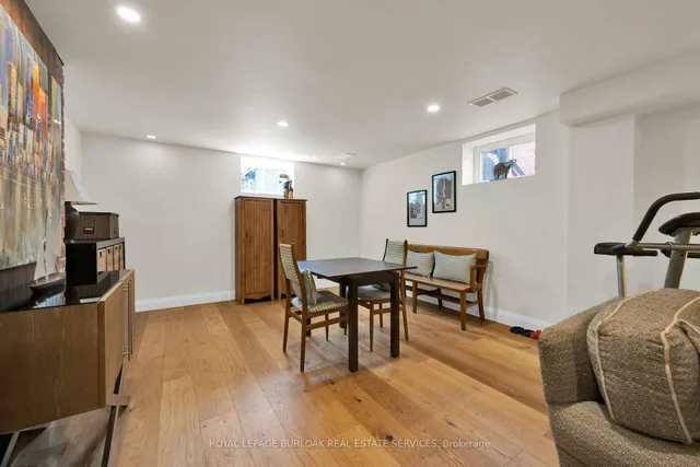 Additional image 46 of 912 Boothman Ave