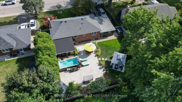 Additional image 7 of 2105 Maplewood Dr