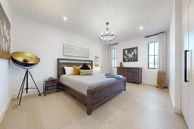 Additional image 23 of 977 Gorton Ave