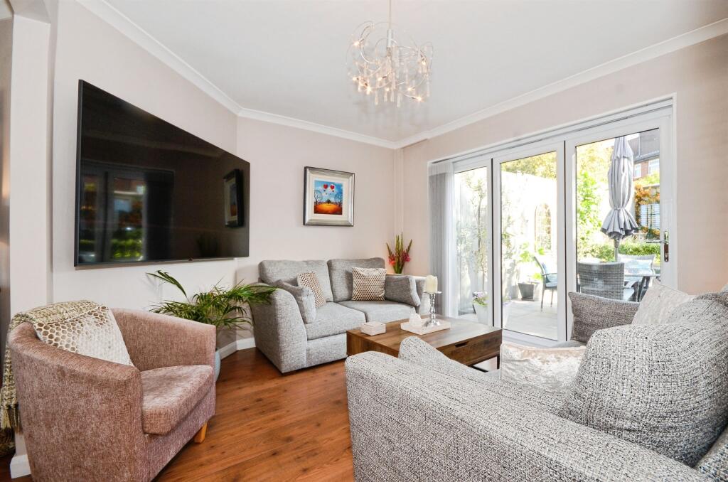 Additional image 4 of Saxon Close, Harpenden