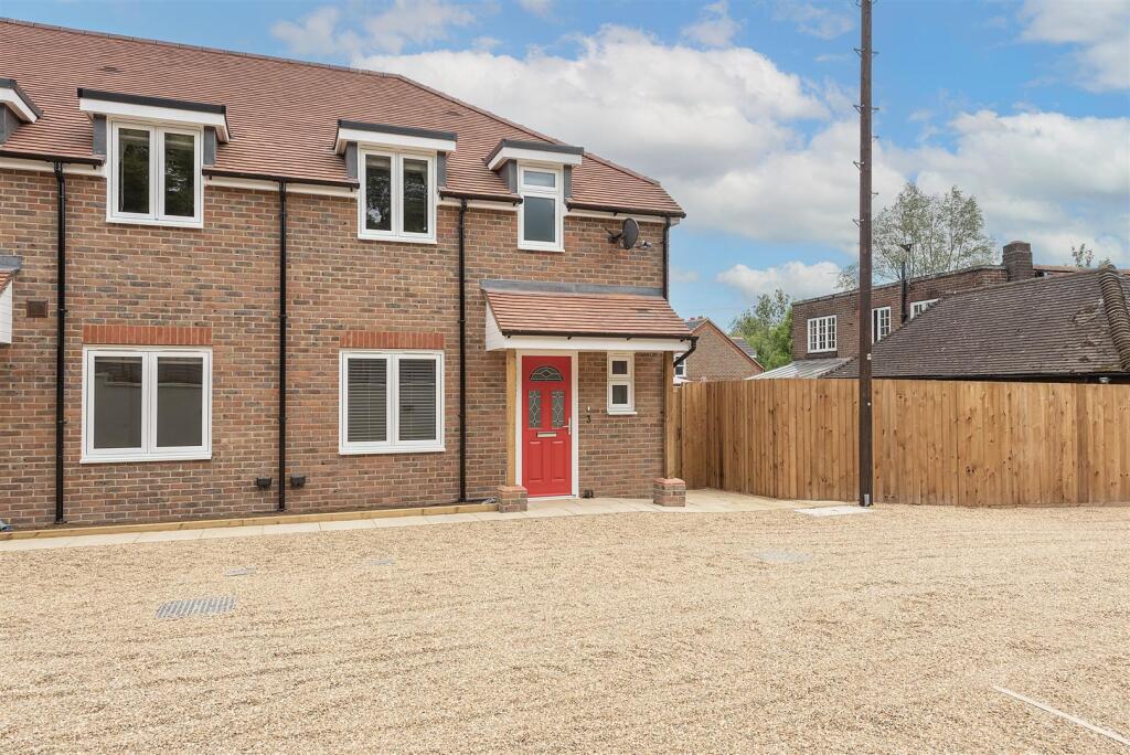 Primary image of Westfield Close, off Westfield Road, Harpenden