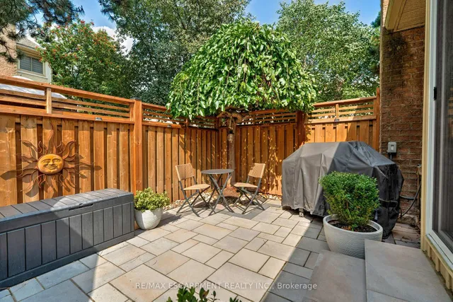 Additional image 43 of 5255 Lakeshore Rd Unit 57