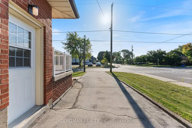 Additional image 20 of 136 Warren Ave