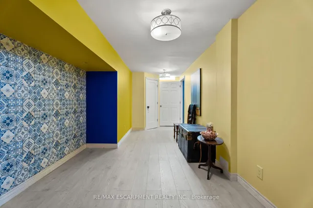 Additional image 28 of 301 Mud St