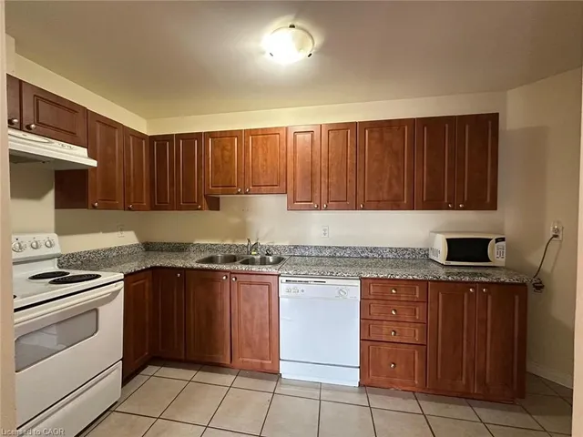 Additional image 9 of 135 James St Unit 409