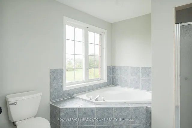 Additional image 27 of 833 Watson Terr