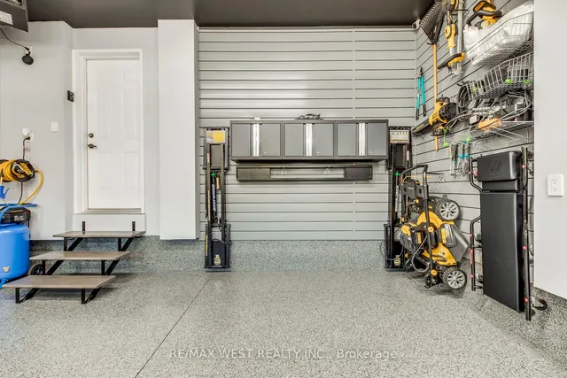 Additional image 36 of 55 Kaufman Dr