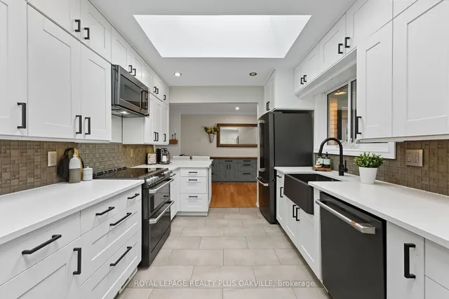 Additional image 16 of 9904 Dickenson Rd