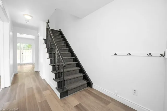 Additional image 5 of 5193 Banting Crt