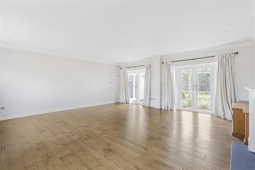 Additional image 8 of Roundwood Park, Harpenden, AL5