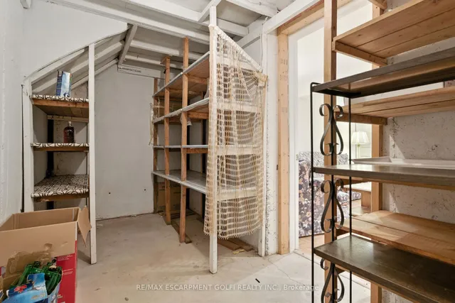 Additional image 30 of 24 Ellington Ave