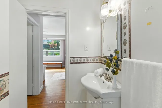 Additional image 24 of 1001 Brucedale Ave