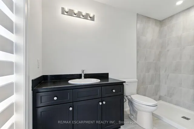 Additional image 35 of 4 Clear Valley Lane