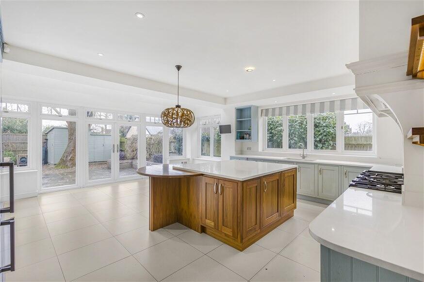 Additional image 5 of Roundwood Park, Harpenden, AL5