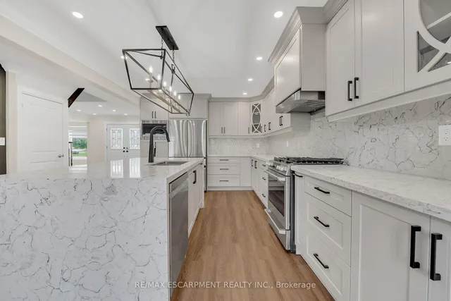 Additional image 5 of 125 VALERA Dr